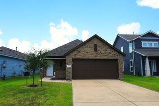 233 Laura Leigh Ln, Angleton, TX 77515