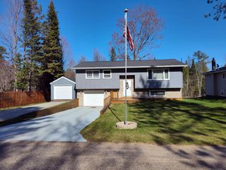 280 N  Lobb St, Gwinn, MI 49841