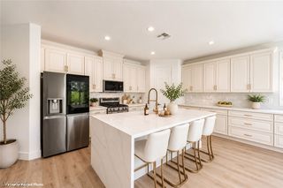 1061 Ambrosia Dr, Las Vegas, NV 89138
