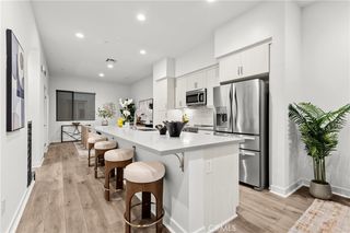 255 Elm Ave, Long Beach, CA 90802