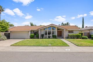 10 Parklite Cir, Sacramento, CA 95831