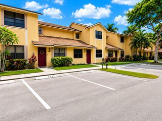 5476 Gate Lake Rd #5476, Fort Lauderdale, FL 33319
