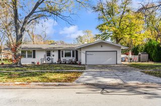 3646 Cherry Hills Dr, Flossmoor, IL 60422