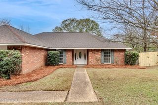 409 Hawthorne Dr, Madison, MS 39110