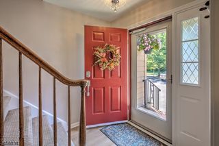 129 Sunrise Dr, Gillette, NJ 07933