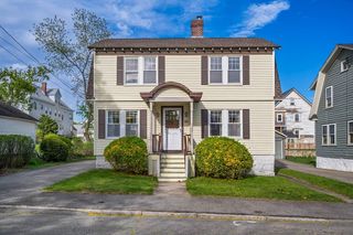 88 Merrill Ave, Lowell, MA 01850
