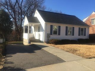 78 Mayfair Ave, Springfield, MA 01104