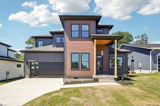 44 Village Crest Dr, Greenville, SC 29607