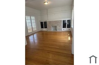 2614 E  78th St #2, Chicago, IL 60649