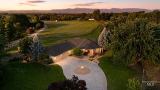 2050 S  Artesian Rd, Eagle, ID 83616