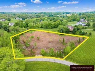 158 Waters Edge, Hebron, OH 43025