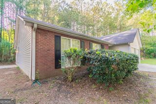 3856 Vine Stone Dr, Lithonia, GA 30038