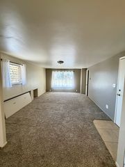 Nice breeze and large living space with hideaway bed