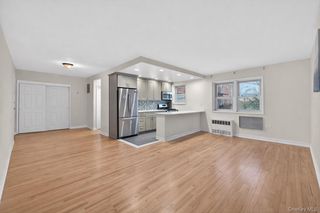66-92 SELFRIDGE STREET UNIT 5C, Forest Hills, NY 11375
