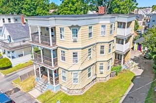 41 Hillberg Ave, Brockton, MA 02301