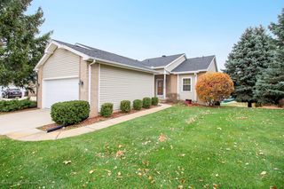 12733 Isle Royale Dr, Dewitt, MI 48820