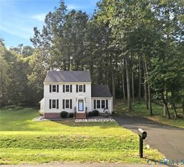 4906 Land Grant Dr, North Chesterfield, VA 23236