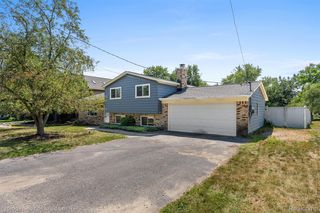 4881 Greer Rd, West Bloomfield, MI 48324