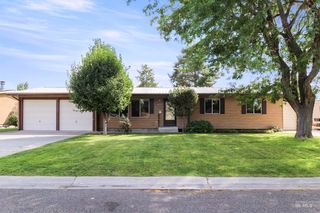 631 E  18th St, Burley, ID 83318