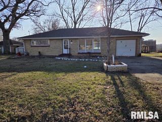 531 S  Barnewolt Dr, Peoria, IL 61604