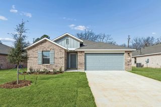 3879 Rose Hill Ct, Denison, TX 75020