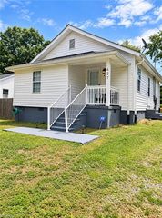 627 Dailey St, Burlington, NC 27217