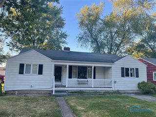 620 Walnut St, Oakwood, OH 45873