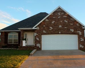 1600 E  Fairwind, Ozark, MO 65721