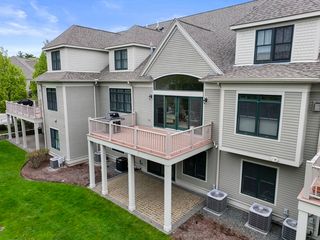 3 Meadows Ln #3, Belmont, MA 02478