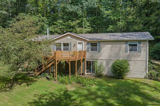 12969 Bunker Hill Dr, Cazenovia, WI 53924