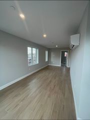 149-35 Barclay Ave #4, Flushing, NY 11355