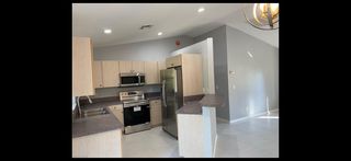 230 1st St NW, Naples, FL 34120