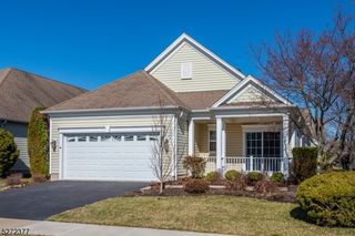 387 Windfall Ln, Somerset, NJ 08873