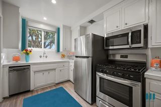 605 S  Barrington Ave #27, Los Angeles, CA 90049