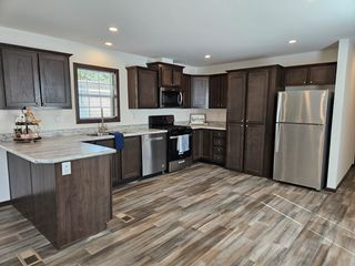 3215 S  42nd St #ee136196e, Saint Joseph, MO 64503