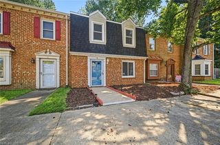 9 Colonial Way, Chesapeake, VA 23325