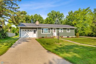 807 10th St, Hawley, MN 56549