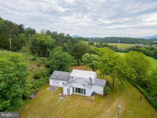 476 Schrader Ln, Petersburg, WV 26847