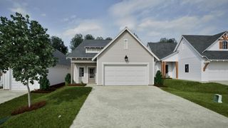 768 Hunters Way, Opelika, AL 36801