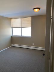 16840 E  Eleven Mile Rd, Roseville, MI 48066