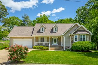 505 Gordon St, Chickamauga, GA 30707