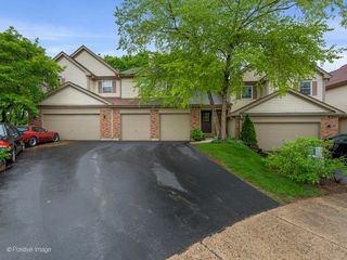 6518 Barclay Ct #3, Downers Grove, IL 60516