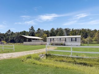 285 Old Bay City Rd, Wewahitchka, FL 32465