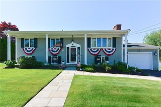 456 Chestnut St, Bristol, RI 02809