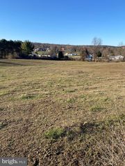 2 Back Creek Valley Rd, Hedgesville, WV 25427