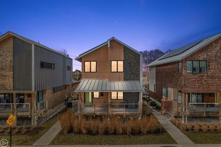 4021 4th St #12, Detroit, MI 48201