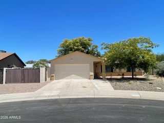 2920 E  Michelle Dr, Phoenix, AZ 85032