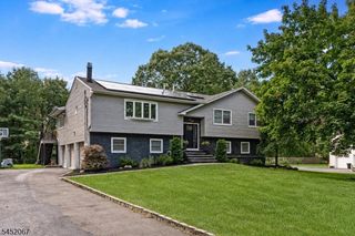 23 Douglas Dr, Towaco, NJ 07082