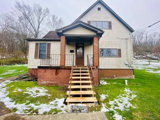 Apartments For Rent in Sturgeon, Mc Donald, Pennsylvania - Apartments