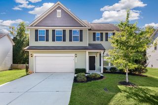 284 Rolling Meadows Dr, Clayton, NC 27527